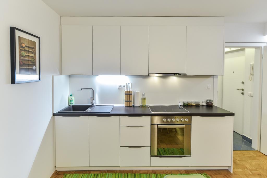 Strict City Apartments Ljubljana Dış mekan fotoğraf